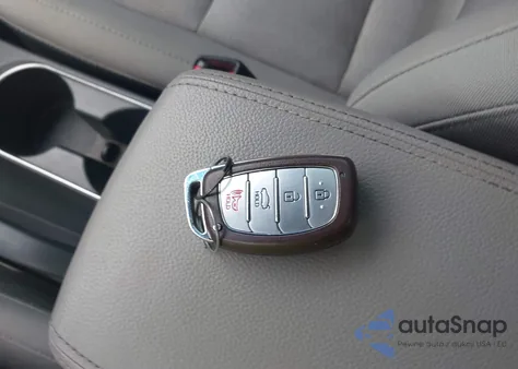 2017 Hyundai Elantra Se z USA, uszkodzony, nr VIN 5NPD84LF4HH034894